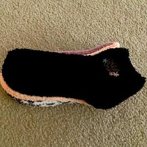 Brand New fuzzy socks. Size S (6-7 women)